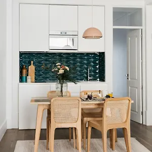 the-lisboans-apartments.hotels-lisbon-portugal.com/