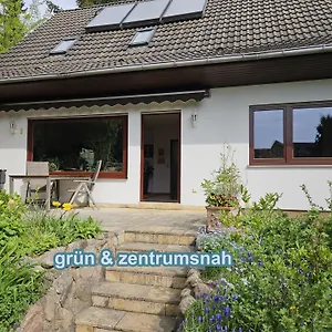 Appartement 4 Sterne Souterrain Alt-mariendorf, Berlijn